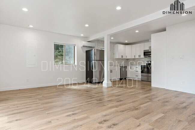 Building Photo - 13848 29th Ave S