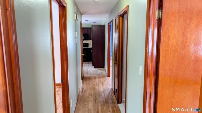 Building Photo - 64 Chatham Ave