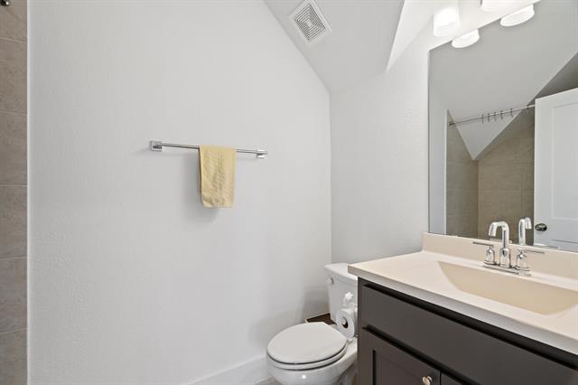 Building Photo - 2053 White Grove Dr