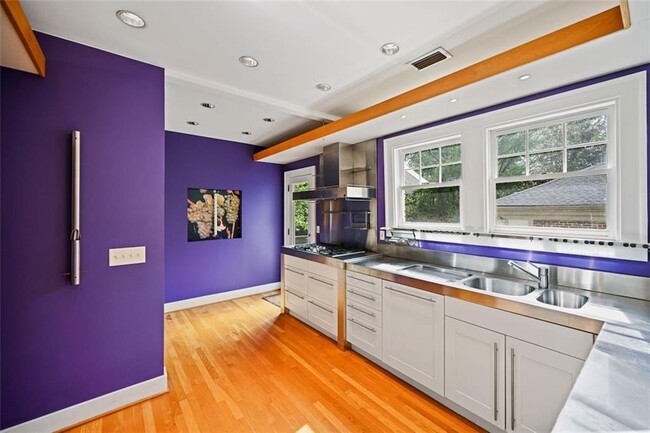 Building Photo - 60 26th St NW