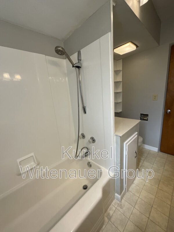 Building Photo - 1724 McClintock Ave