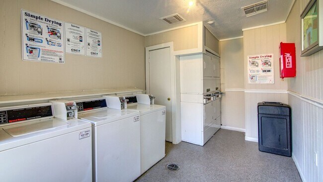 Building Photo - 16339 Stuebner Airline Rd