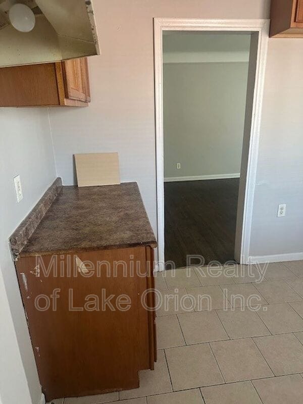 Building Photo - 19288 Lahser Rd