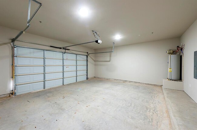 Building Photo - 1724 Partnership Way
