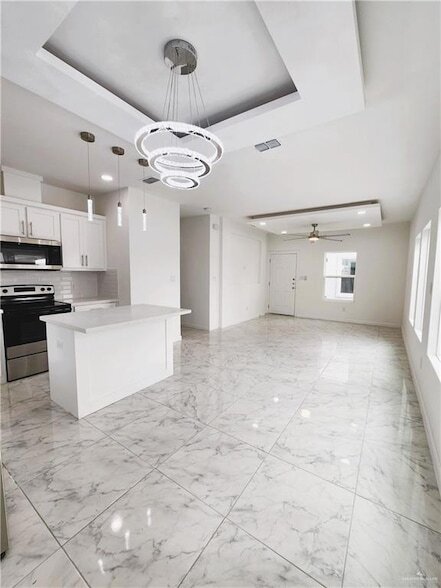 Building Photo - 3502 S Dominique Dr