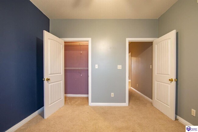 Building Photo - 45 Crosslin Ct