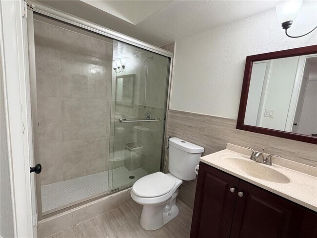 Building Photo - 540 Cascade Cir