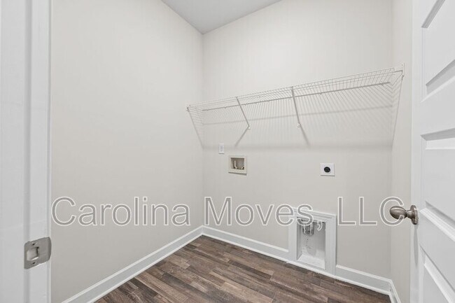 Building Photo - 628 Grays Creek Rd