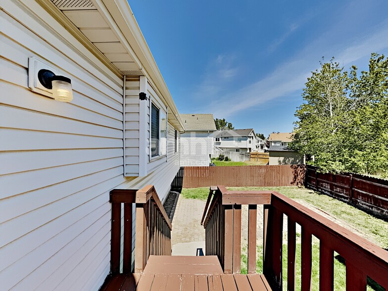 Building Photo - 128 E 350 S