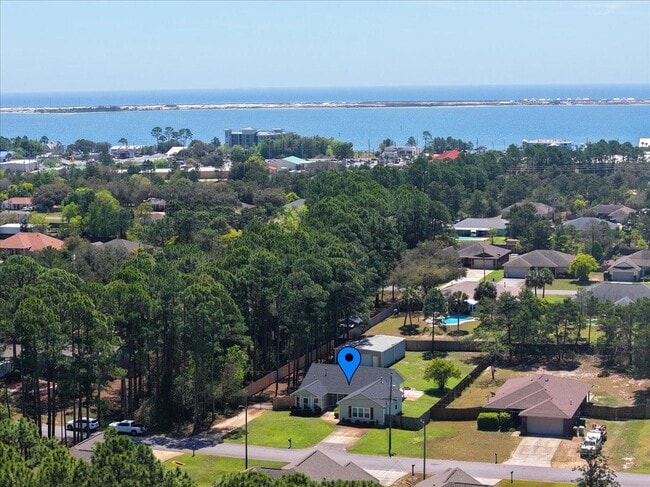 Building Photo - 8665 El Paseo St