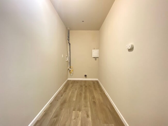 Building Photo - 3 Bedroom Home in Gary