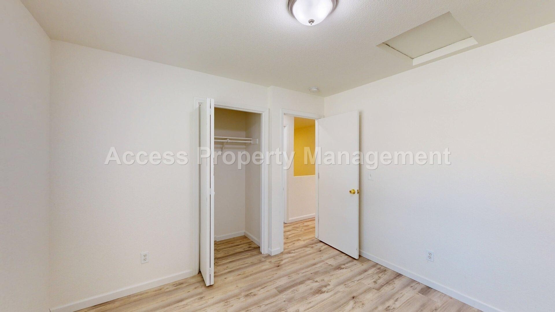 Building Photo - 1050 N Denair Ave