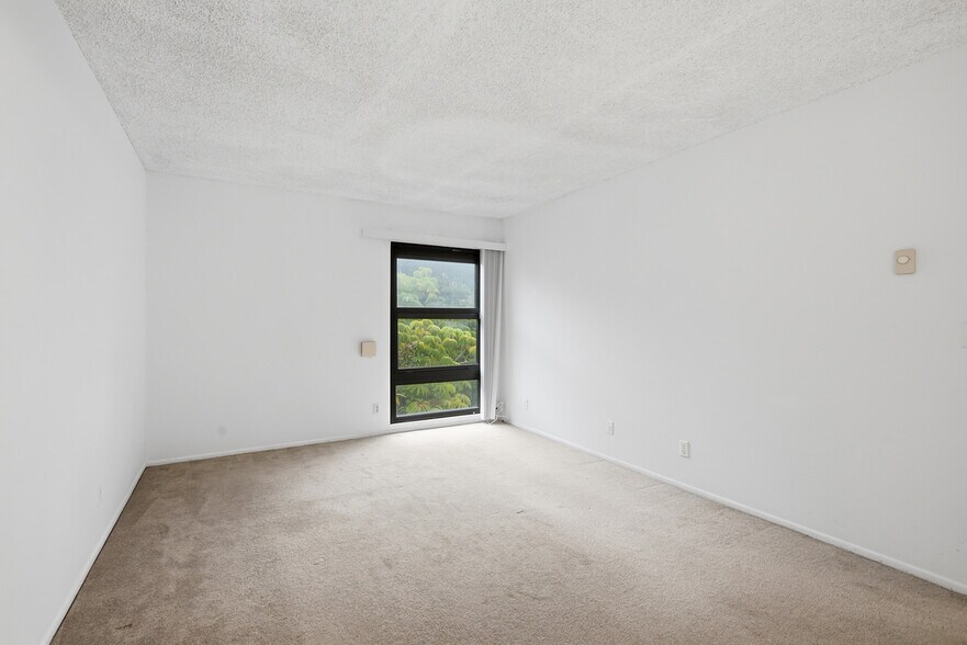 Building Photo - 7742 Redlands St