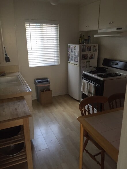 Building Photo - 110 Brooks Ave