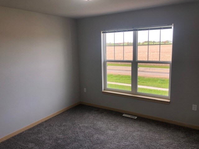 Building Photo - 6048 Driscoll Dr