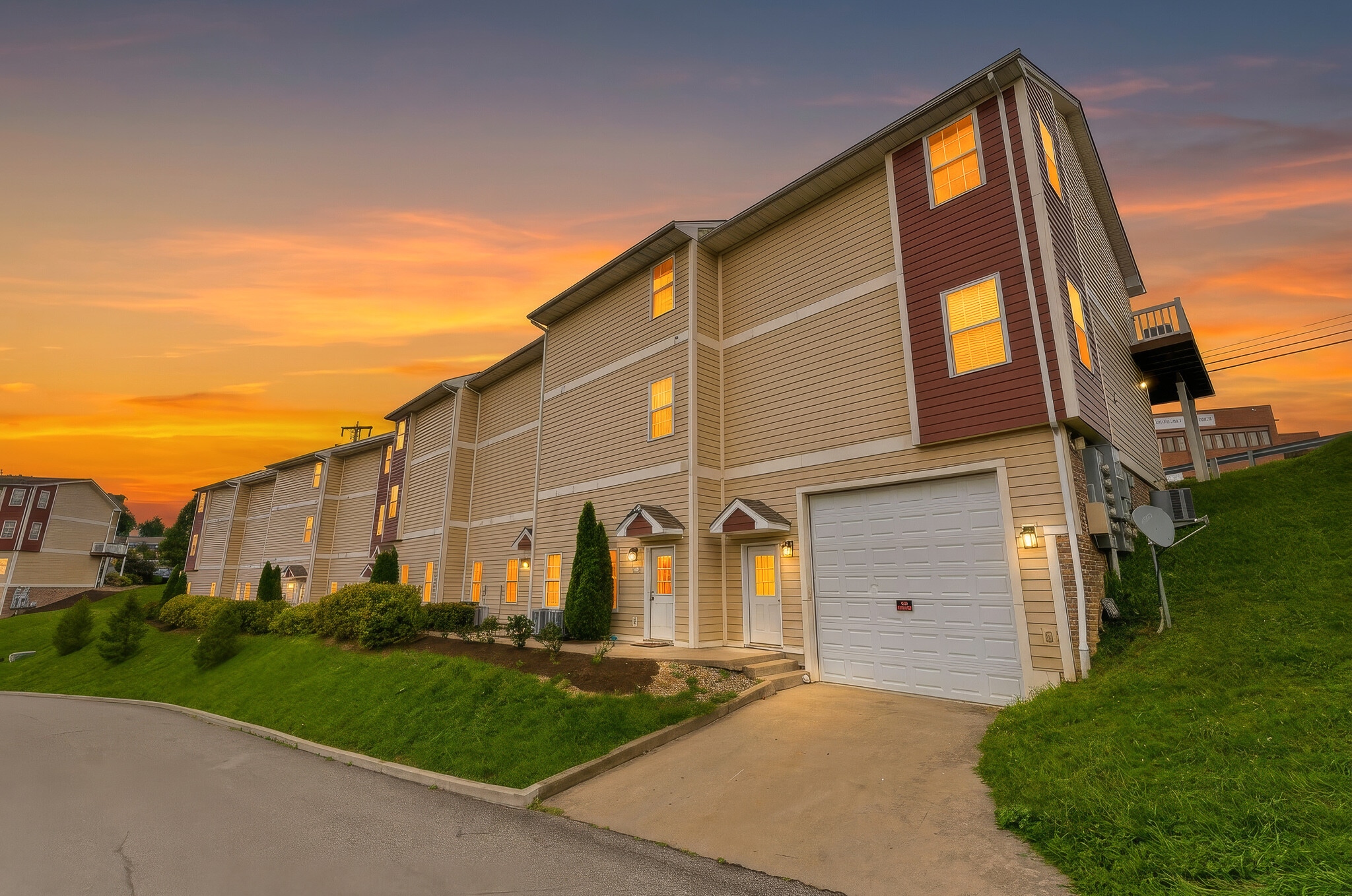 Building Photo - 107 Trescott Ln