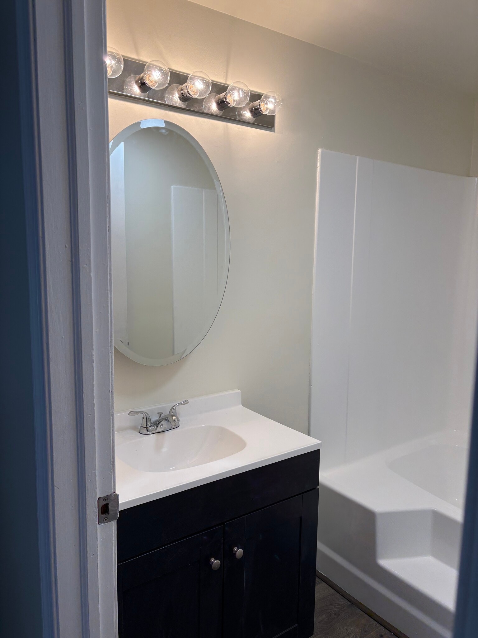 Building Photo - 4161 Romeo Rd