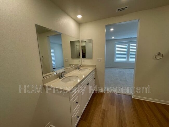 Building Photo - 4021 E Coronado Privado