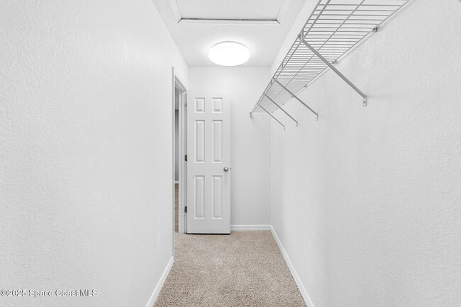 Building Photo - 2685 Revolution St