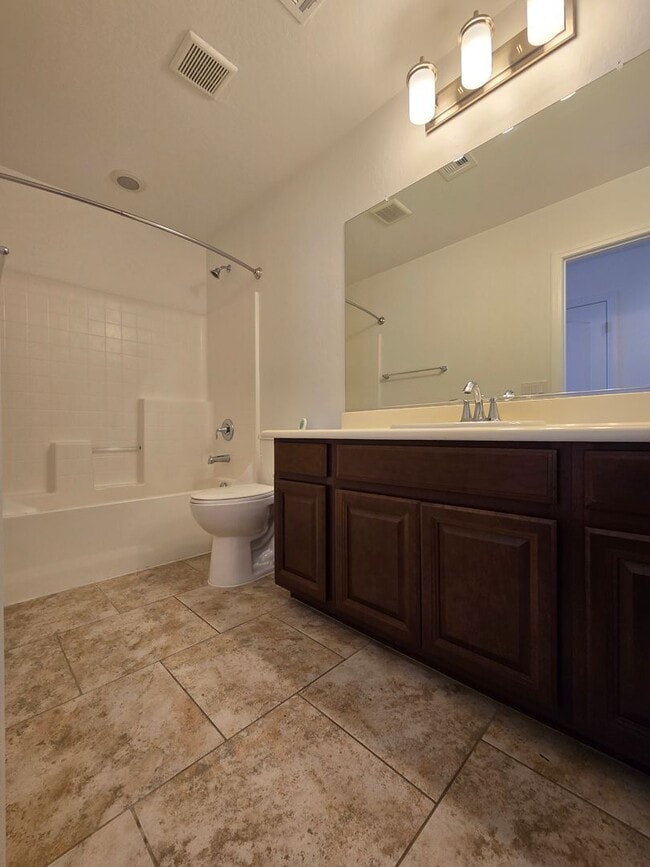 Building Photo - 3 BEDROOM, 2 1/2 BATHROOM, 2 STORY HOME in NW Las Vegas!!!