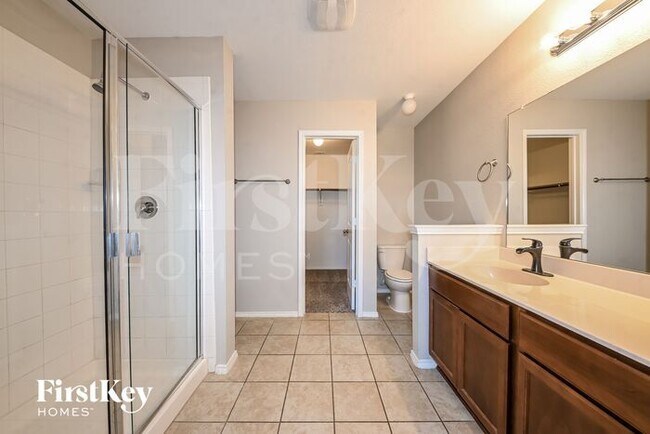 Building Photo - 2803 Englenook Dr
