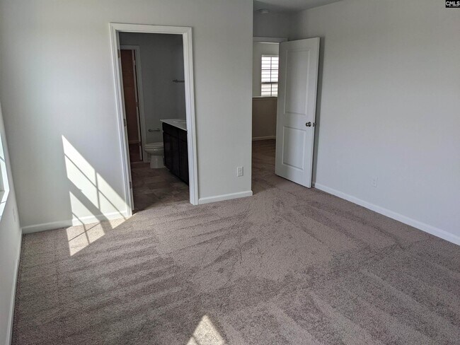 Building Photo - 298 Windfall Rd