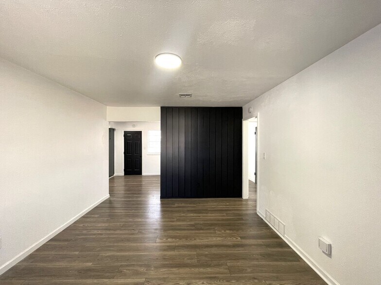 Building Photo - 5304 Monte Pl