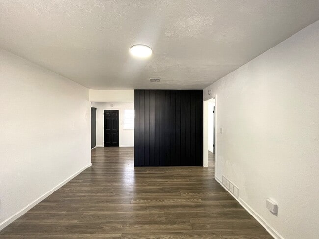 Building Photo - 5304 Monte Pl