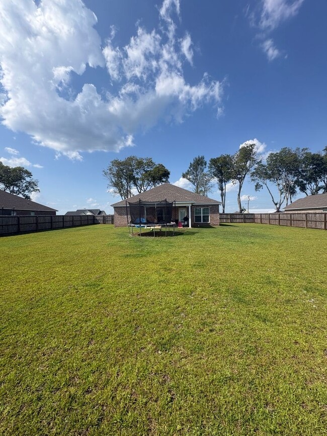 Building Photo - 482 Gritney Rd