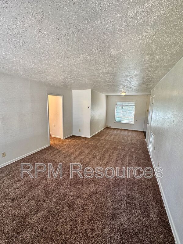 Building Photo - 4416 NW 44th St