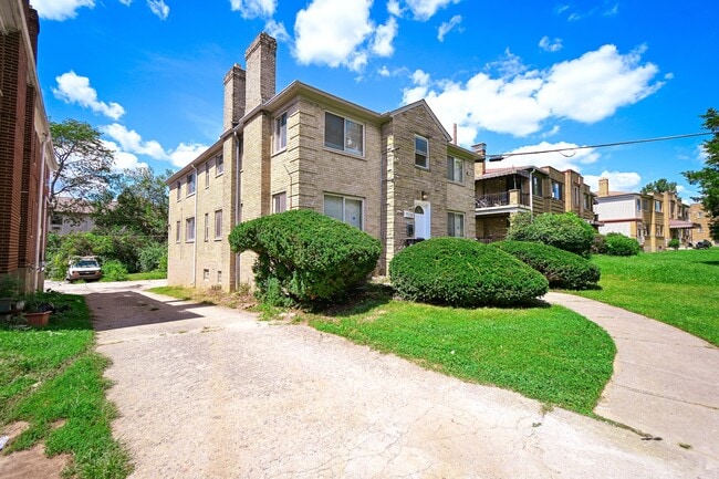 Building Photo - 7139 Eastlawn Dr