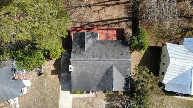 Building Photo - 740 Marigold St