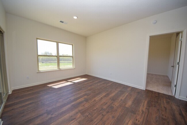 Building Photo - DR Horton built home in 2021; 4 bed, 2 bath home in Atoka.