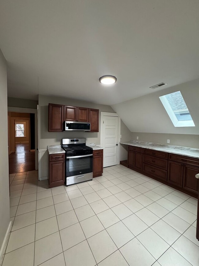 Building Photo - 3338 Marvin Ave