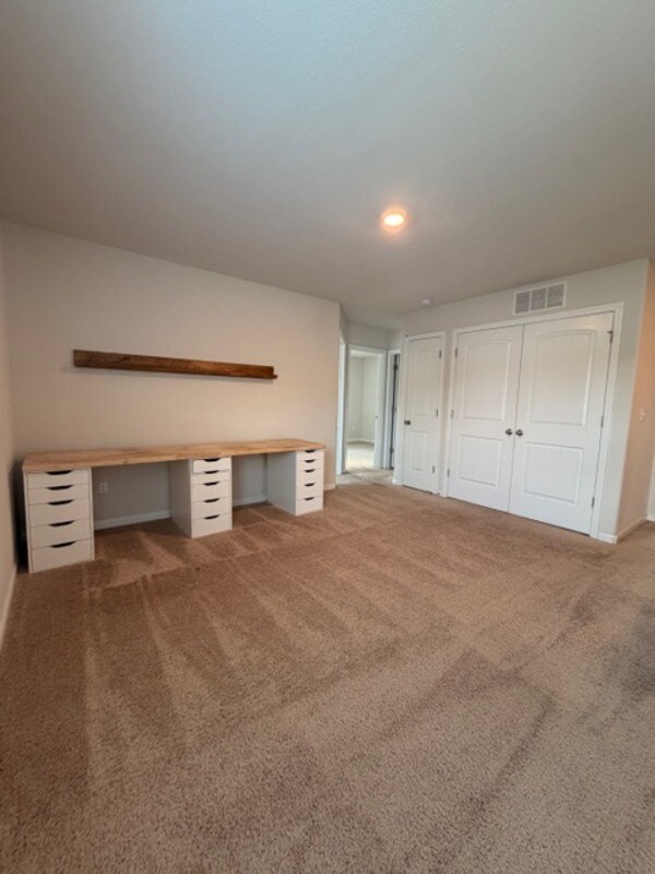 Building Photo - 925 Turkey Berry Ln