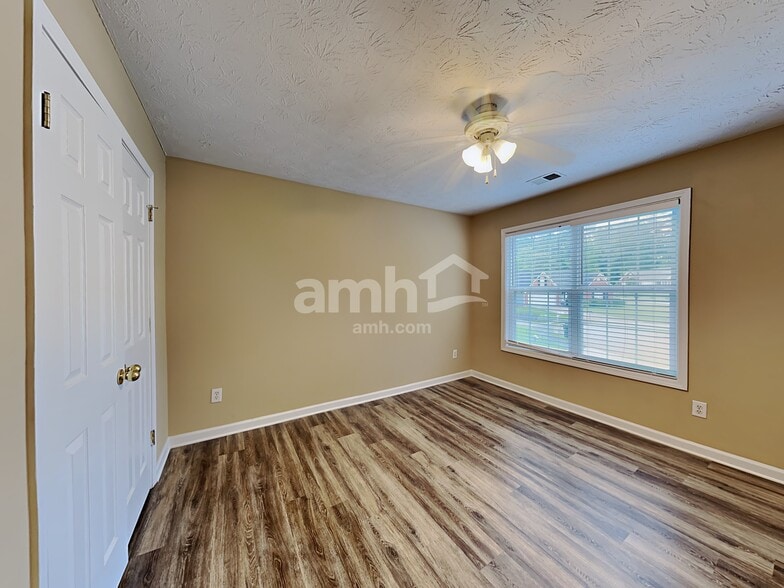 Building Photo - 2912 Canopy Cir