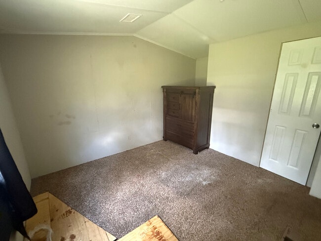 Building Photo - 3840 US-17