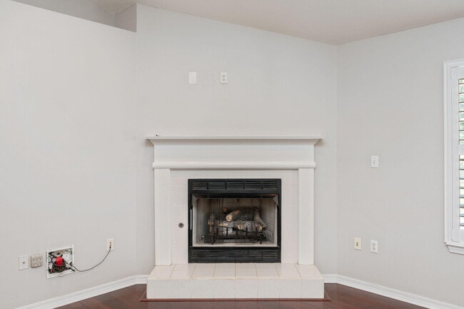 Building Photo - 1402 Ernest Hemingway Dr