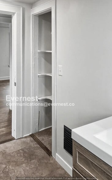 Building Photo - 2654 Eakin Rd