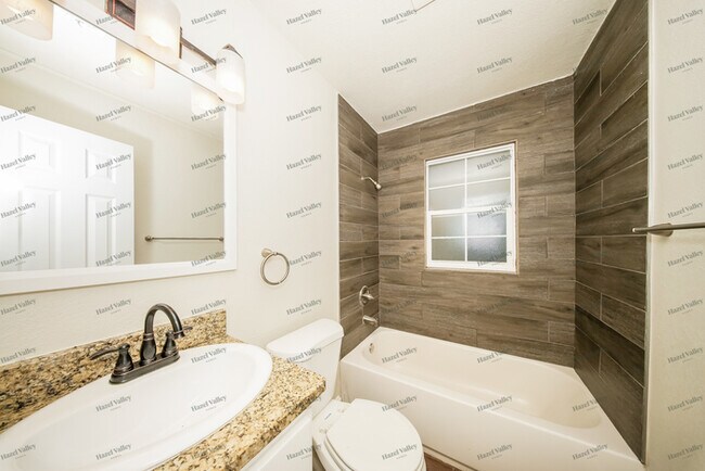 Building Photo - 2341 NW 33rd St