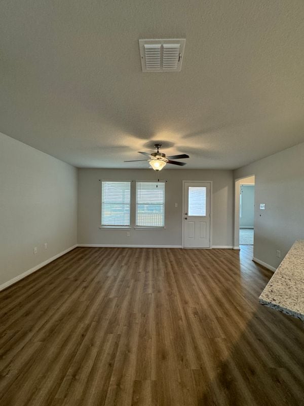 Building Photo - 11131 Hollinger Cir