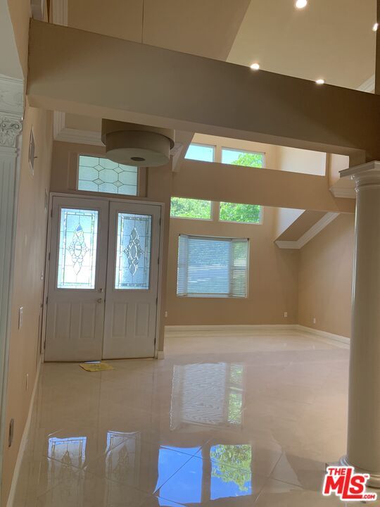 Building Photo - 18162 Sweet Elm Dr