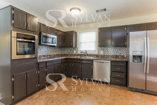 Building Photo - Life Just Got Better!