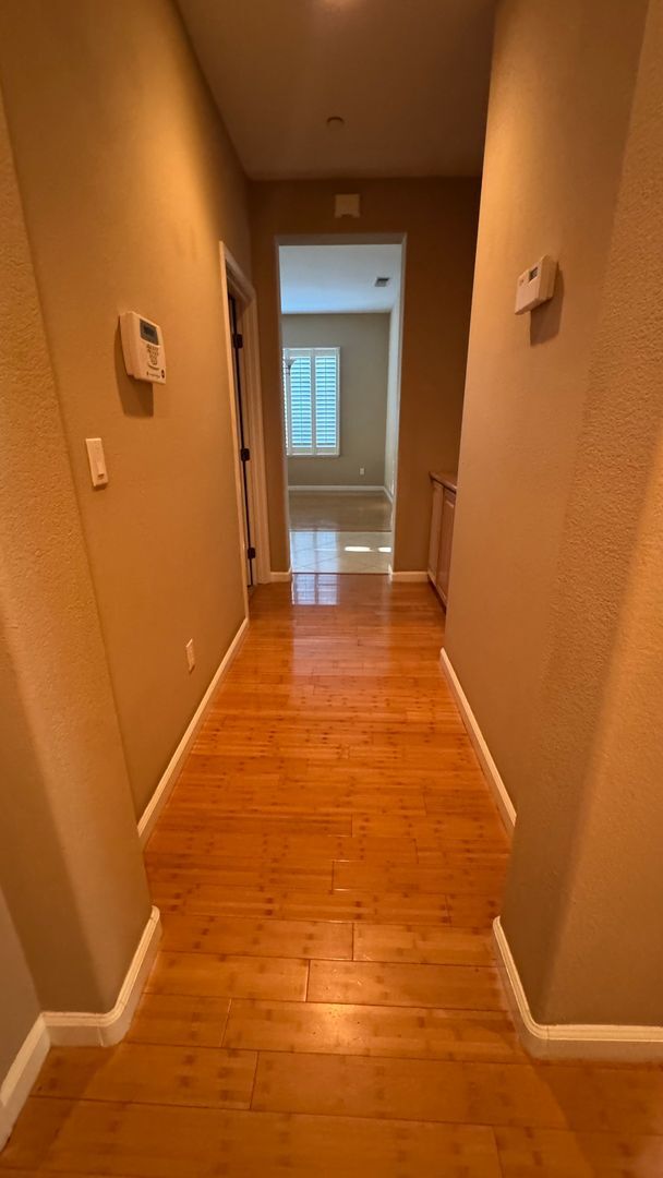 Building Photo - AVAILABLE! OPEN HOUSE FRIDAY 3/20/26 from 5:00-6:00 pm