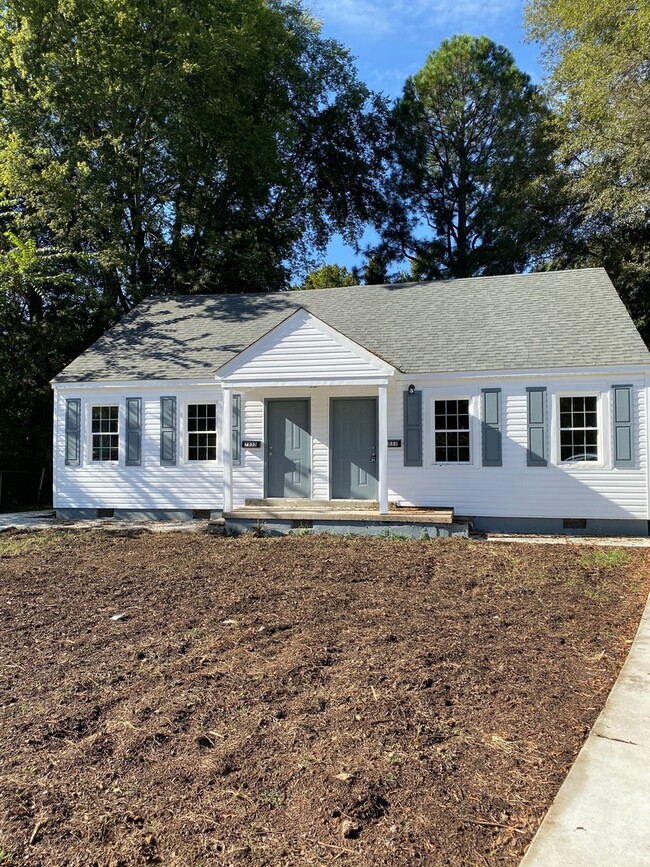 Building Photo - 2 Bedroom 1 Bath Duplex in Millington