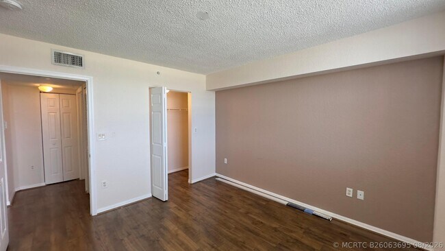 Building Photo - 1801 N Flagler Dr