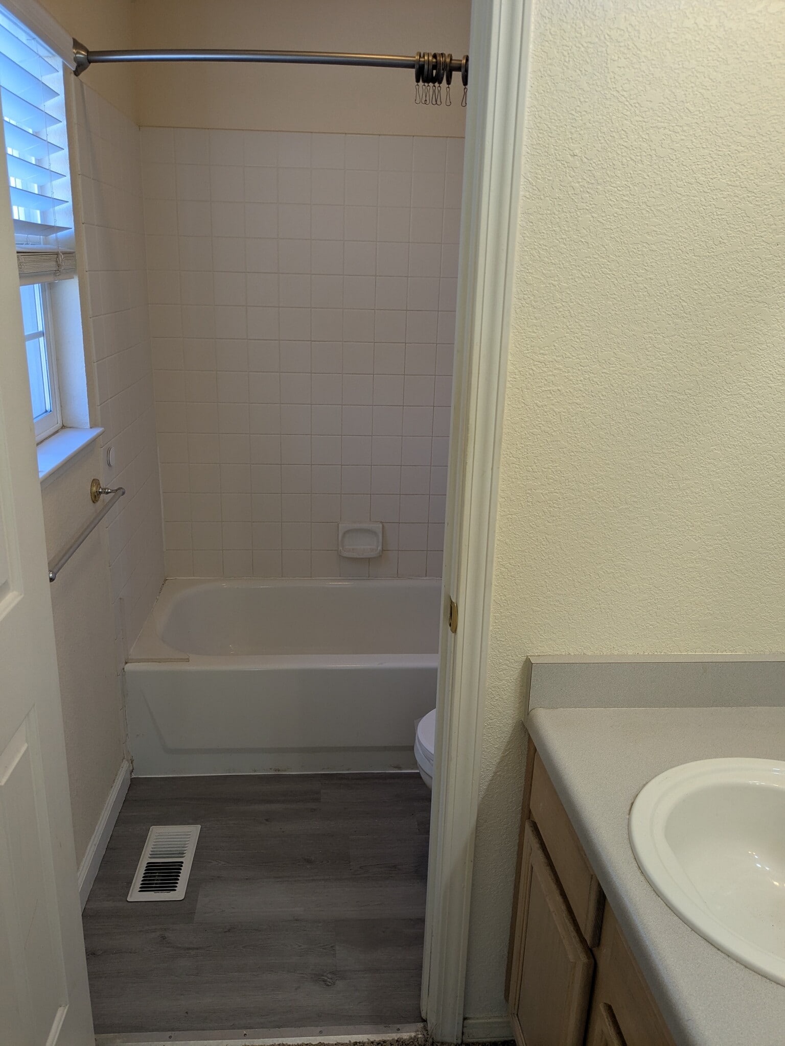 Building Photo - 1807 Rock Ct