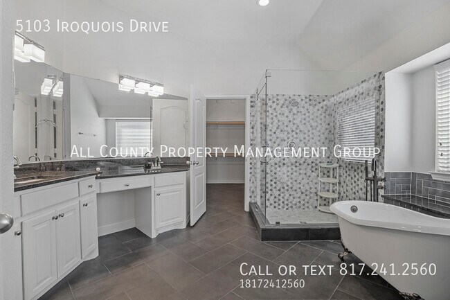 Building Photo - 5103 Iroquois Dr