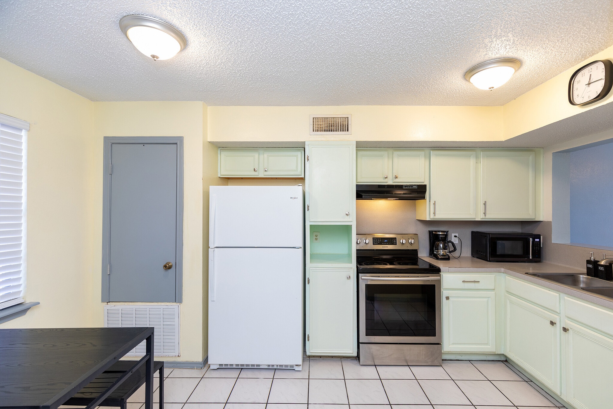 Building Photo - 15622 Cruiser St