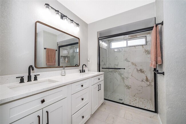 Building Photo - 3007 Stillwater Dr